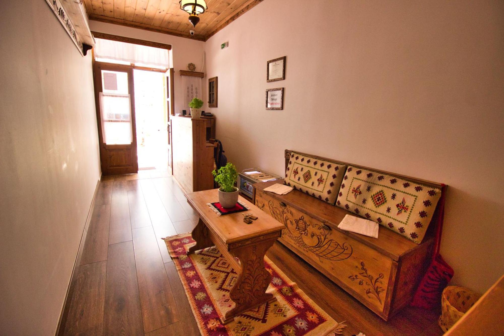 4 Rooms Gjirokastra Exterior foto
